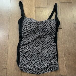 ✨2/$20✨ Thyme Maternity Swim Top